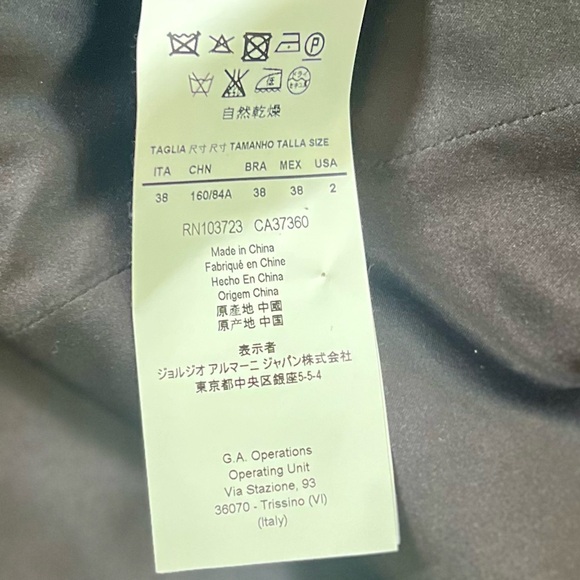 ARMANI COLLEZIONI Collar Embelished Black Blazer Size 2 - Picture 11 of 11